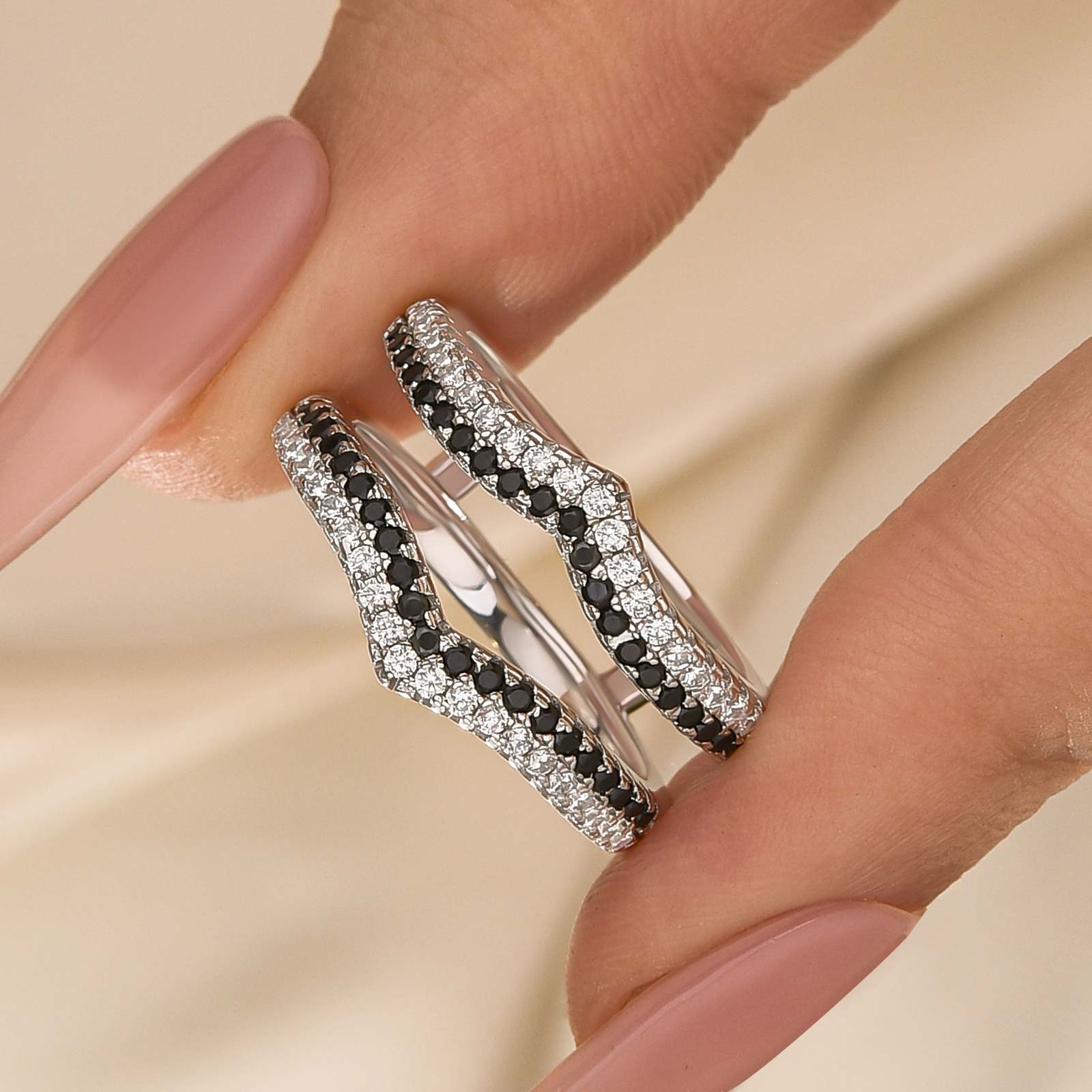Vintage Round Cut White&Black Enhancer Wedding Band For Women In Sterling Silver