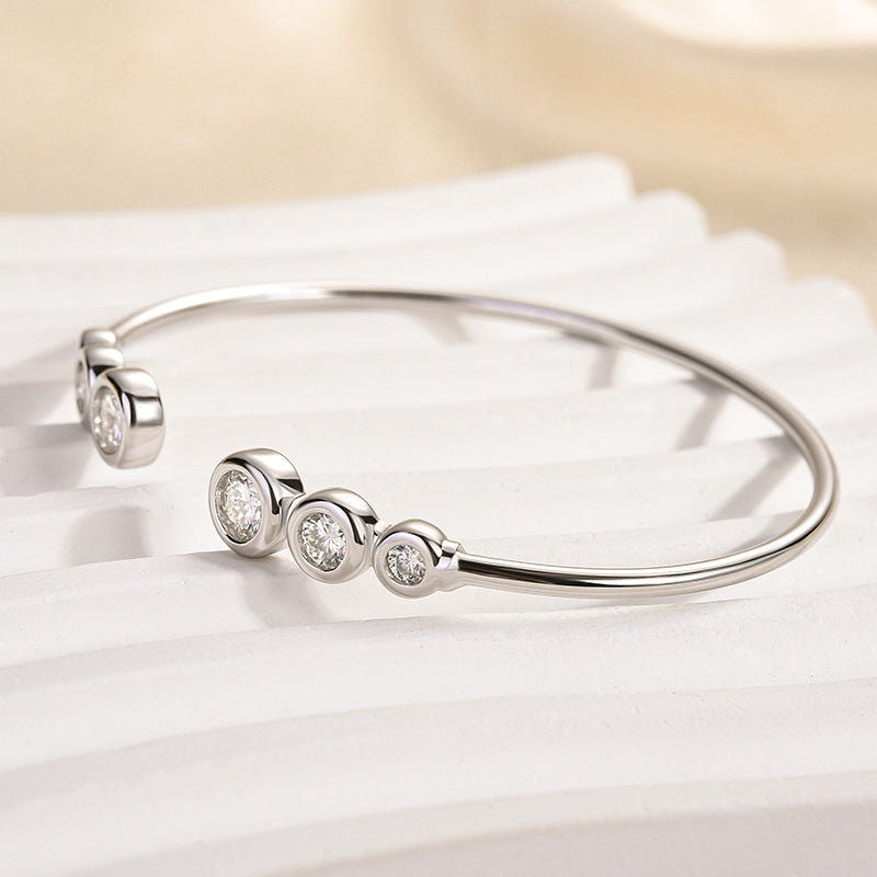 HNJ Jewels Moissanite Bezel Round Cut Open Bracelet