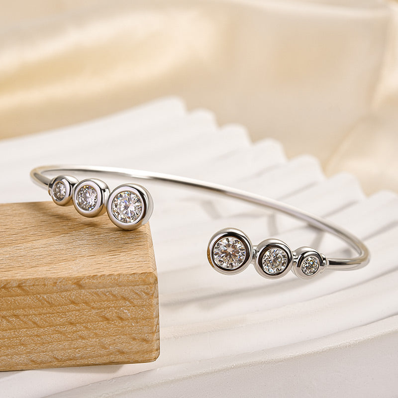 HNJ Jewels Moissanite Bezel Round Cut Open Bracelet