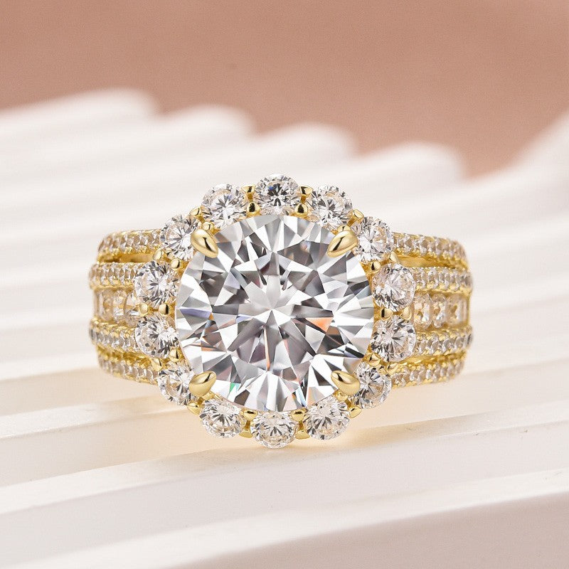 Moissanite Halo Split Shank 4.0Ct Round Cut Engagement Ring