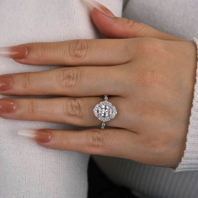 HNJ Jewels Vintage Halo Oval Cut Engagement Ring In Sterling Silver