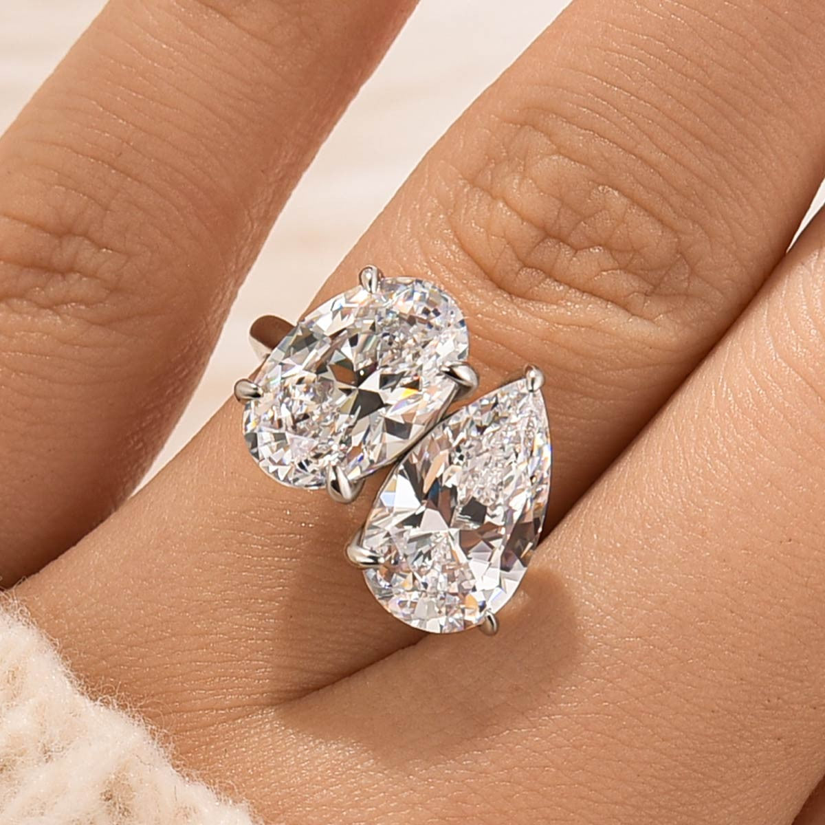 Toi et Moi Oval Cut & Pear Cut Engagement Ring Travel Ring