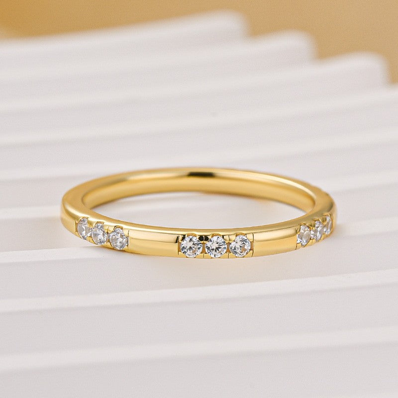 0.2Ct Classic Wedding Band Travel Ring In Sterling Silver With Round Cut Stone