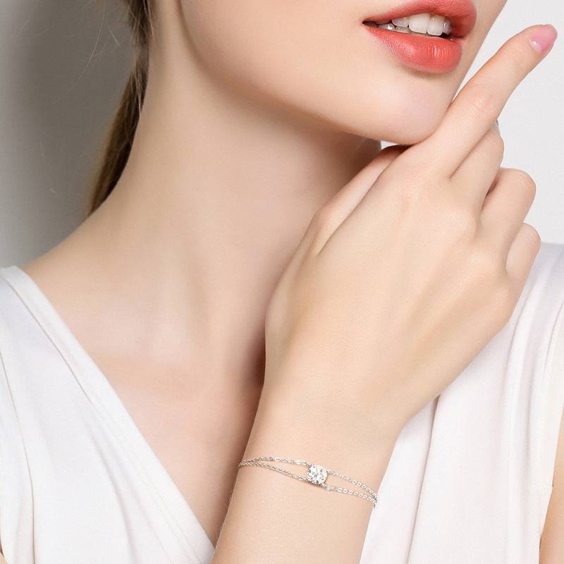 HNJ Jewels Moissanite Excellent 4 Prongs Round Cut Bracelet