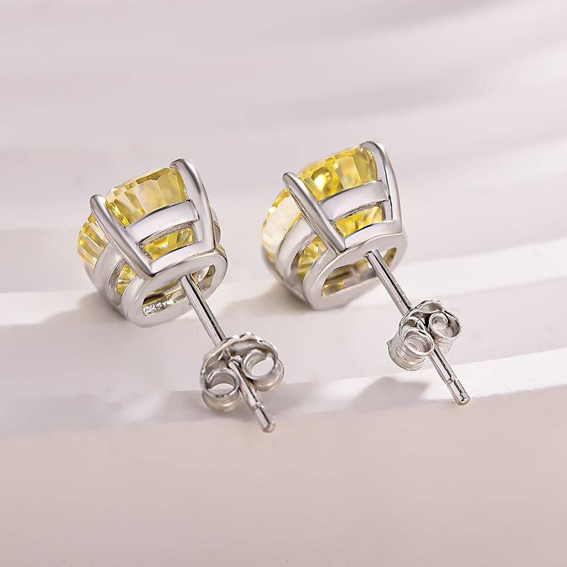 HNJ Jewels Stunning Classic Oval Cut Simulated Diamond Stud Earrings In Sterling Silver