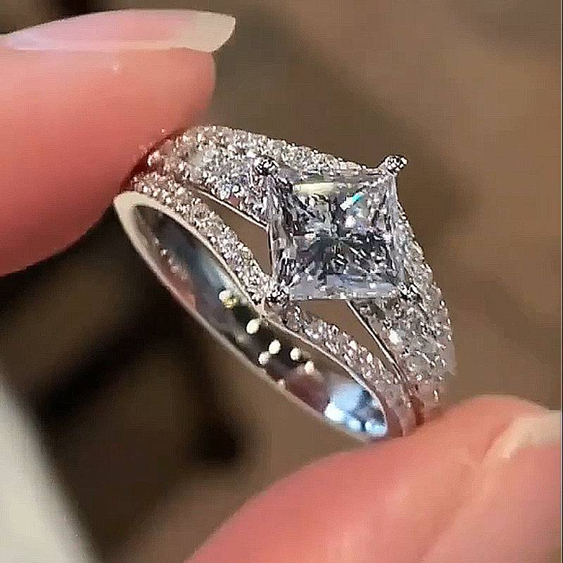 HNJ Jewels Special Square Princess Cut Engagement Ring In Sterling Silver