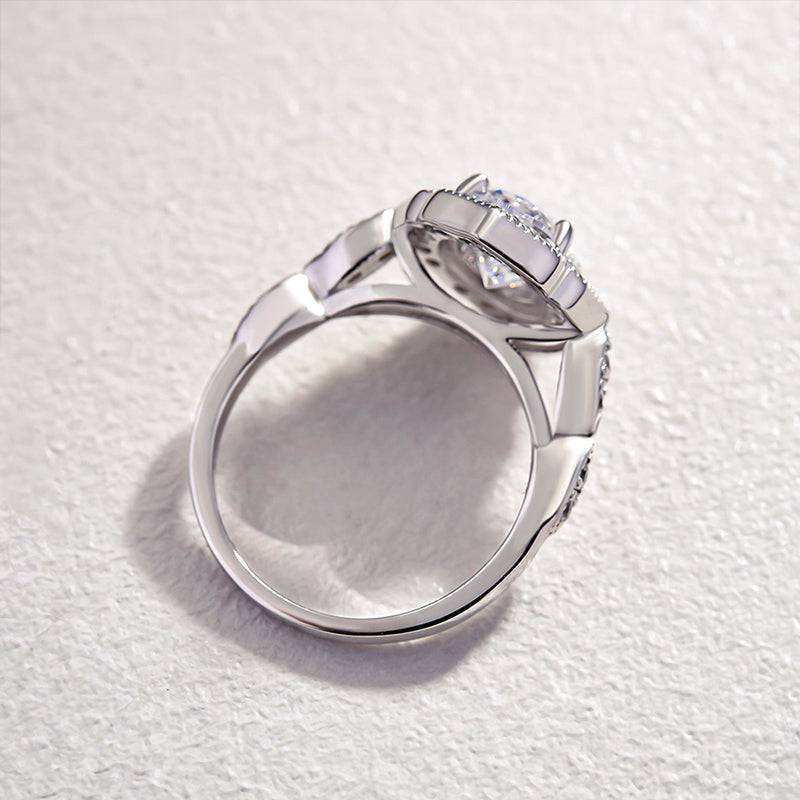 HNJ Jewels Vintage Halo Oval Cut Engagement Ring In Sterling Silver