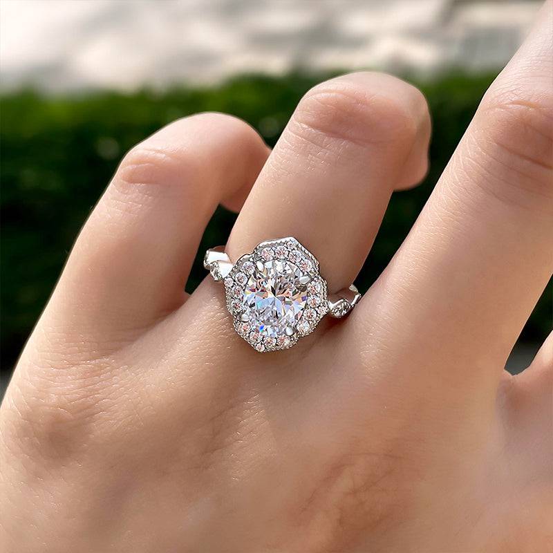 HNJ Jewels Vintage Halo Oval Cut Engagement Ring In Sterling Silver