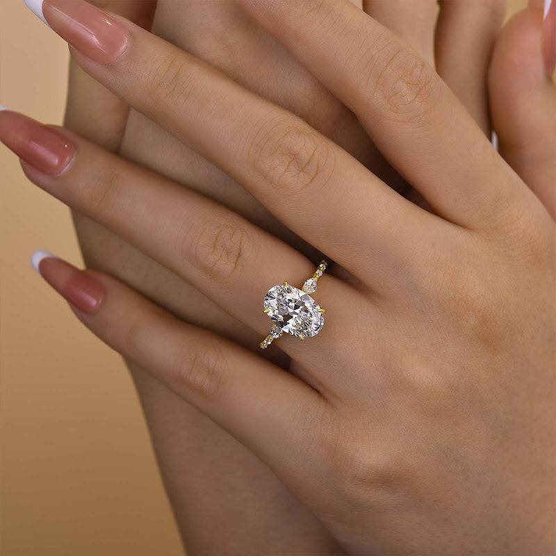 HNJ Jewels Exquisite Yellow Gold Oval Cut Engagement Ring
